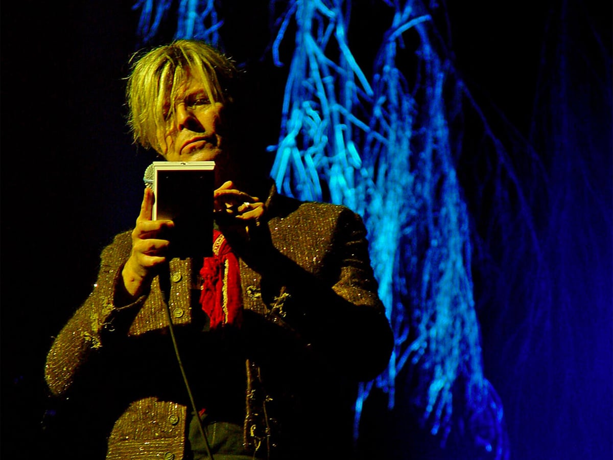 David Bowie with a Stylophone - original pocket synth