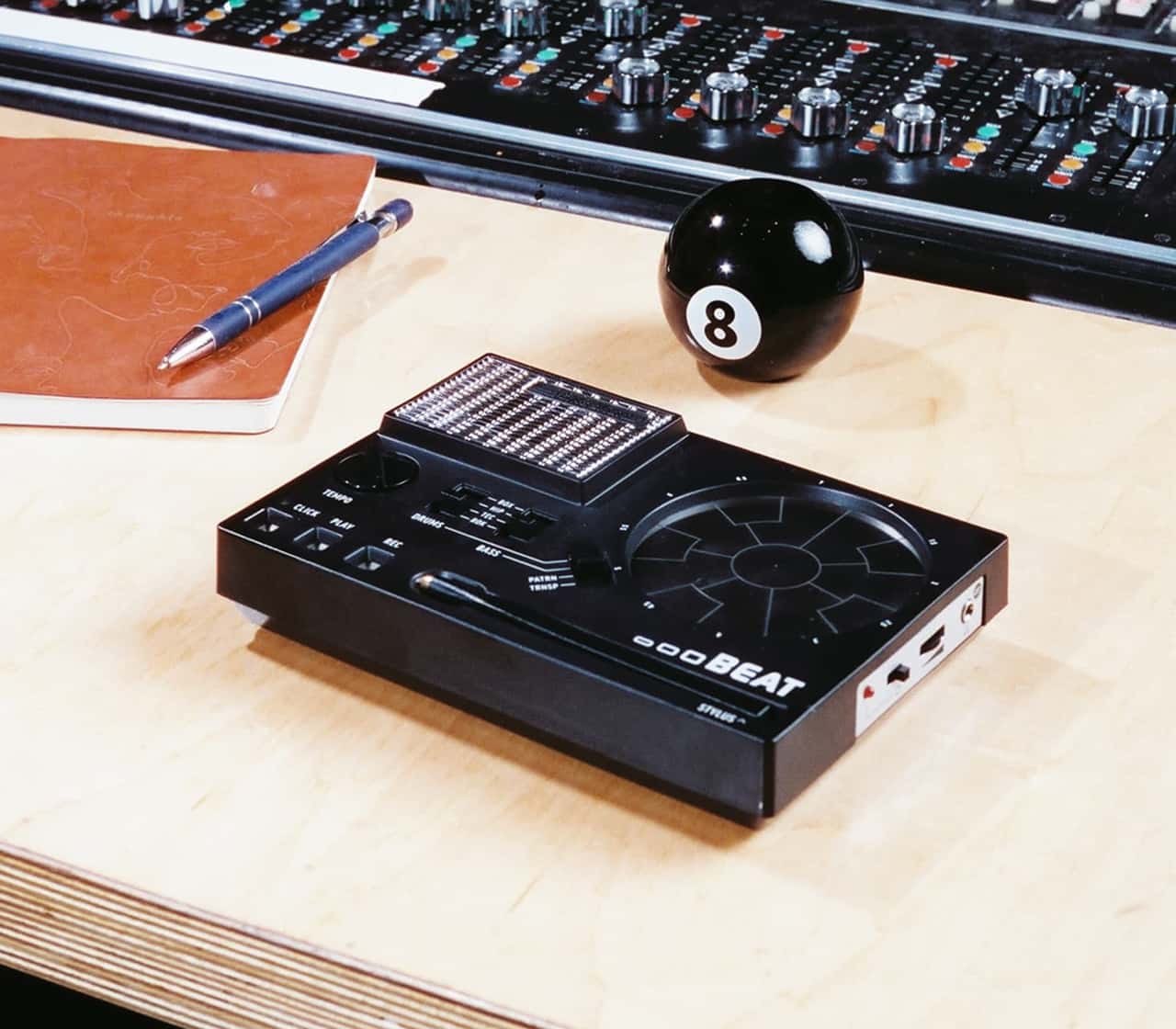 Stylophone BEAT Features